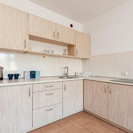Good Location In Apartment *