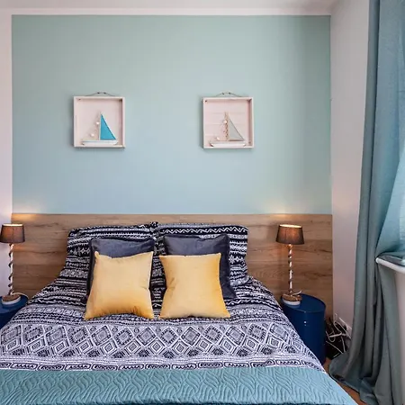 Good Location In Apartment *